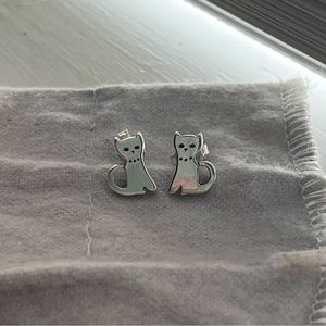 James Avery — Cat earrings *retired & vintage design*